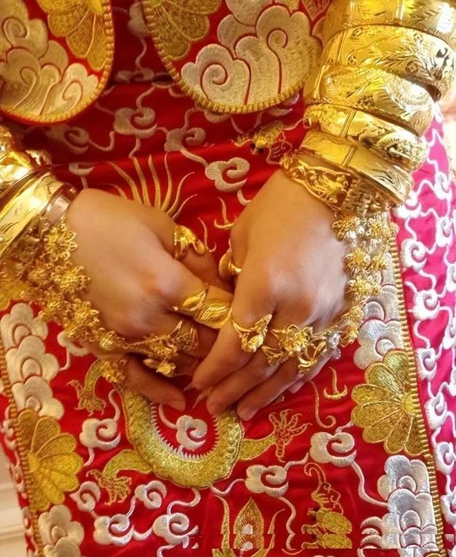 金价翻3倍三金成难题不是不想是结不起瓦力游戏app难怪大家不结婚！5年(图5)